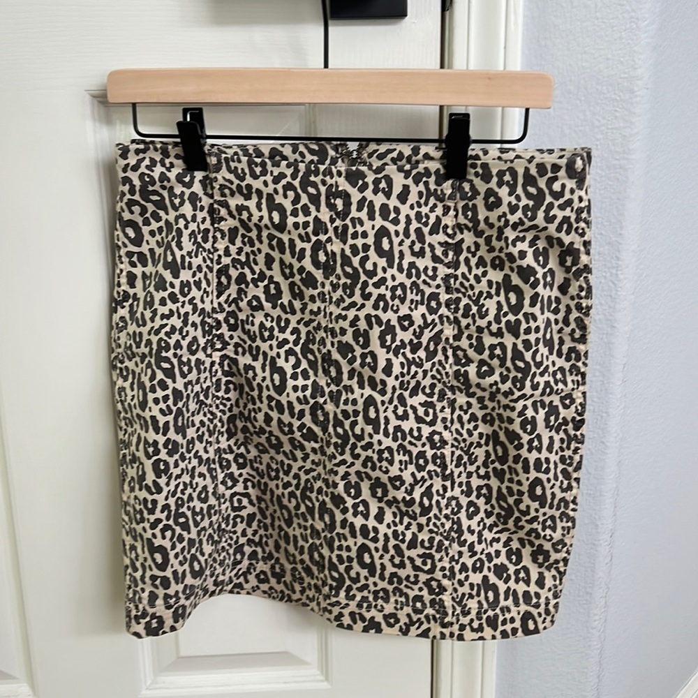 Denim stretchy leopard print mini skirt
